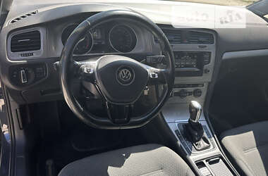 Хетчбек Volkswagen Golf 2014 в Києві