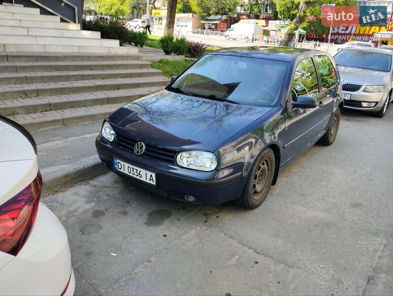 Хэтчбек Volkswagen Golf 1999 в Киеве