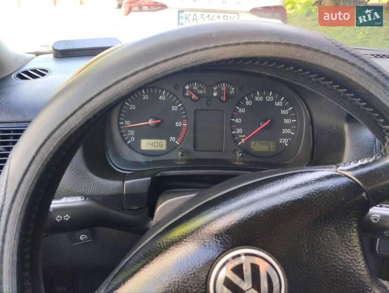 Хэтчбек Volkswagen Golf 1999 в Киеве