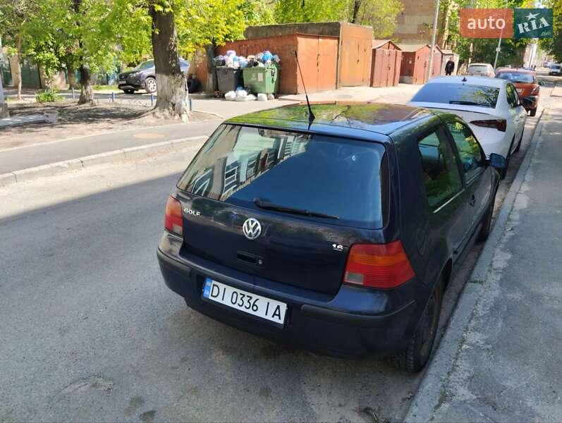Хэтчбек Volkswagen Golf 1999 в Киеве
