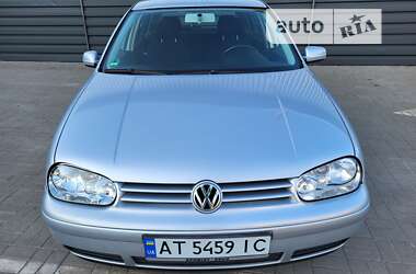 Хетчбек Volkswagen Golf 2003 в Черкасах