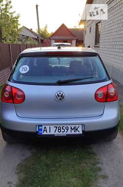 Хетчбек Volkswagen Golf 2004 в Любешові