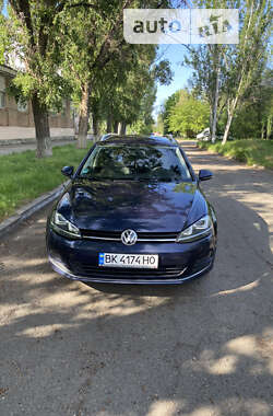 Универсал Volkswagen Golf 2014 в Днепре