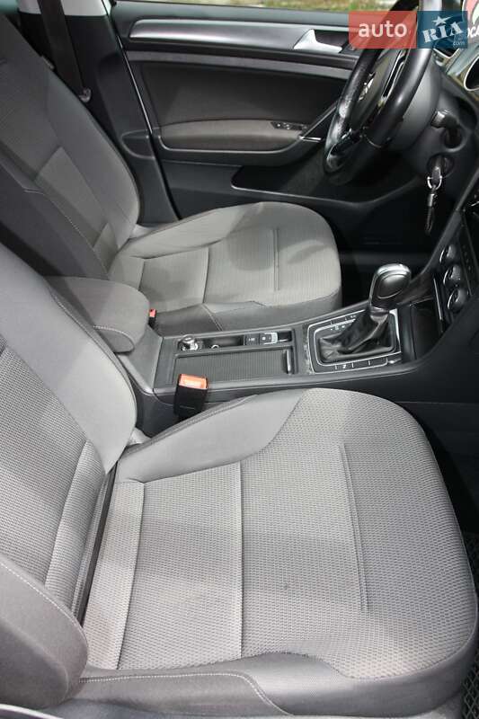 Универсал Volkswagen Golf 2017 в Кропивницком фото 20 Универсал Volkswagen Golf 2017 в Кропивницком