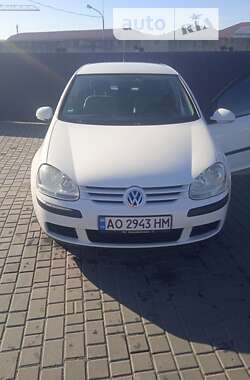 Хэтчбек Volkswagen Golf 2005 в Мукачево