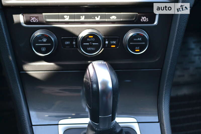 Універсал Volkswagen Golf 2019 в Дубні