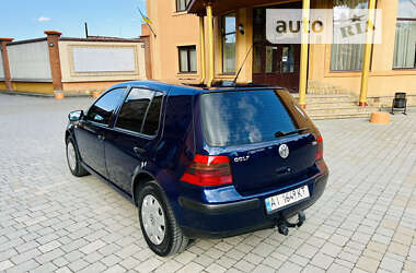 Хэтчбек Volkswagen Golf 2001 в Городенке