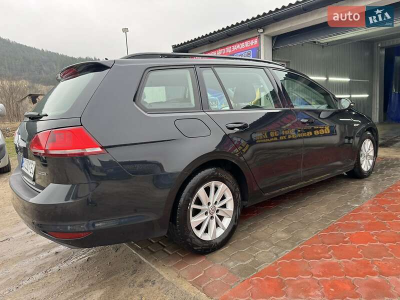 Универсал Volkswagen Golf 2014 в Кременце