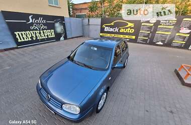 Хэтчбек Volkswagen Golf 2003 в Никополе