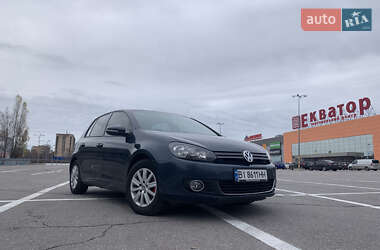 Хэтчбек Volkswagen Golf 2011 в Полтаве