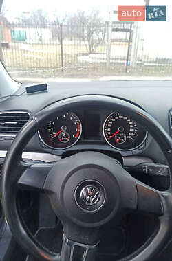 Хэтчбек Volkswagen Golf 2011 в Полтаве