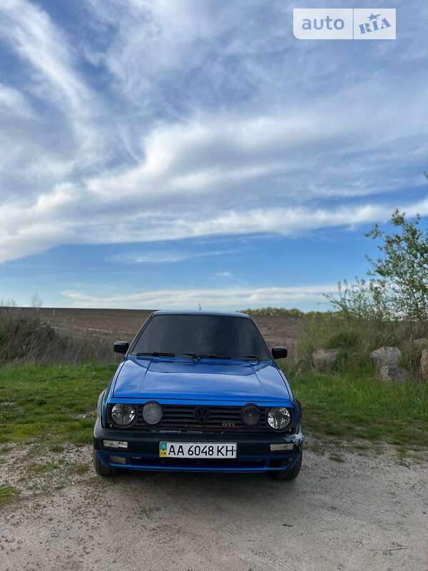 Хэтчбек Volkswagen Golf 1984 в Чуднове