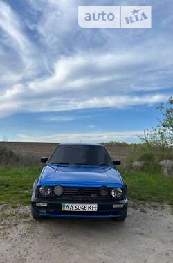 Хэтчбек Volkswagen Golf 1984 в Чуднове