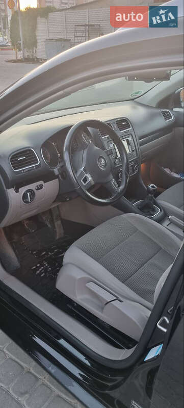 Универсал Volkswagen Golf 2012 в Харькове