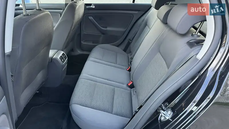 Volkswagen Golf 2007 VIN WVWZZZ1KZ8P066720 фото оголошення 8 з 52