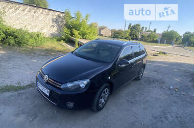 Універсал Volkswagen Golf 2010 в Дніпрі