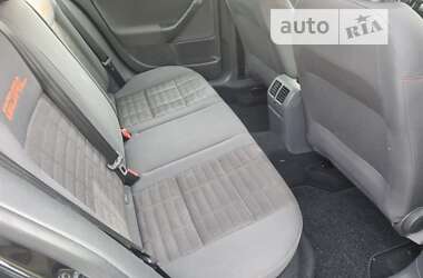 Хетчбек Volkswagen Golf 2006 в Луцьку