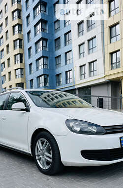 Универсал Volkswagen Golf 2010 в Львове