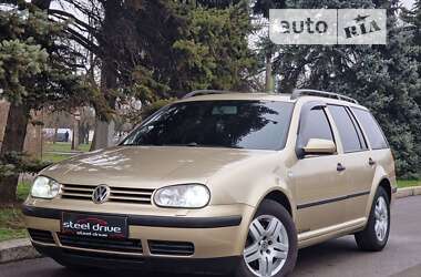 Універсал Volkswagen Golf 2002 в Миколаєві