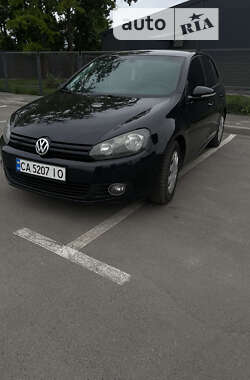 Хэтчбек Volkswagen Golf 2011 в Умани