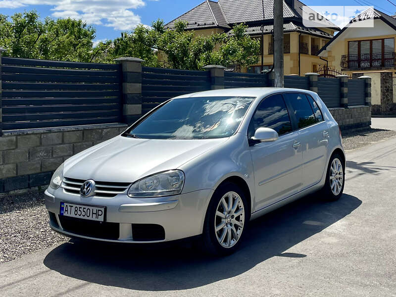 Хетчбек Volkswagen Golf 2007 в Івано-Франківську