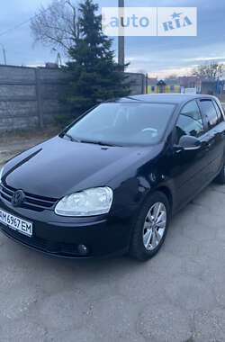 Хэтчбек Volkswagen Golf 2007 в Коростене