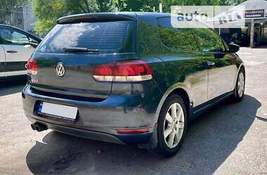 Хэтчбек Volkswagen Golf 2010 в Днепре