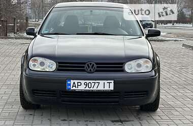 Хэтчбек Volkswagen Golf 2000 в Запорожье