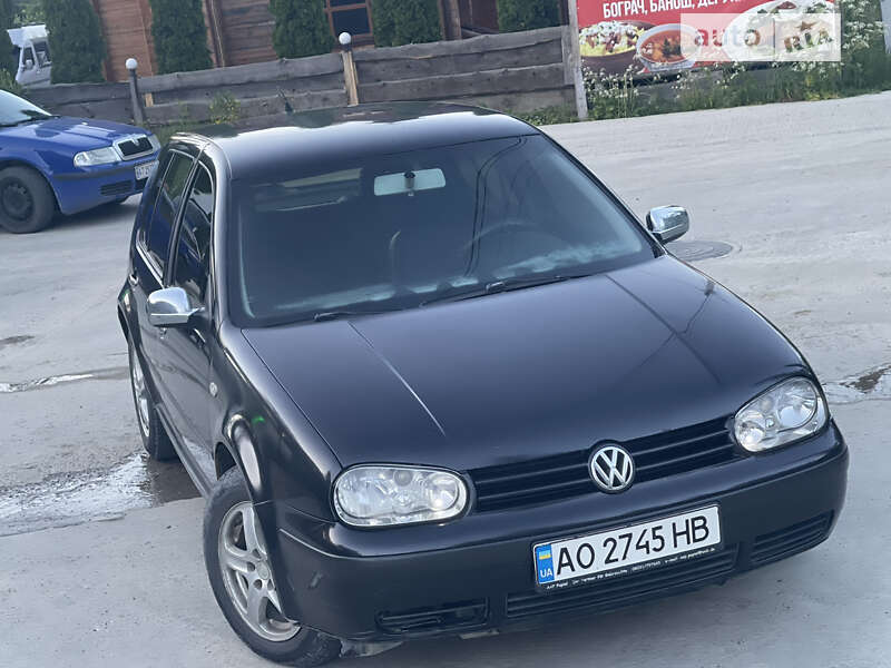 Хетчбек Volkswagen Golf 2000 в Яремчі