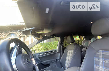 Хэтчбек Volkswagen Golf 2015 в 