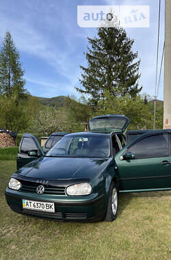 Хетчбек Volkswagen Golf 2003 в Яремчі