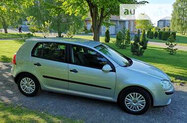 Хетчбек Volkswagen Golf 2005 в Хмельницькому