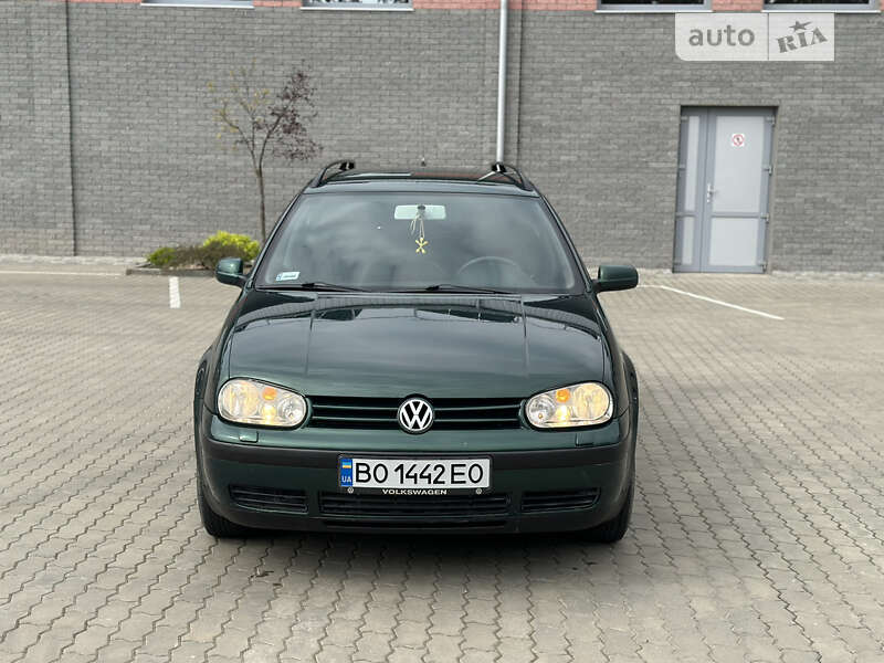 Универсал Volkswagen Golf 1999 в Костополе