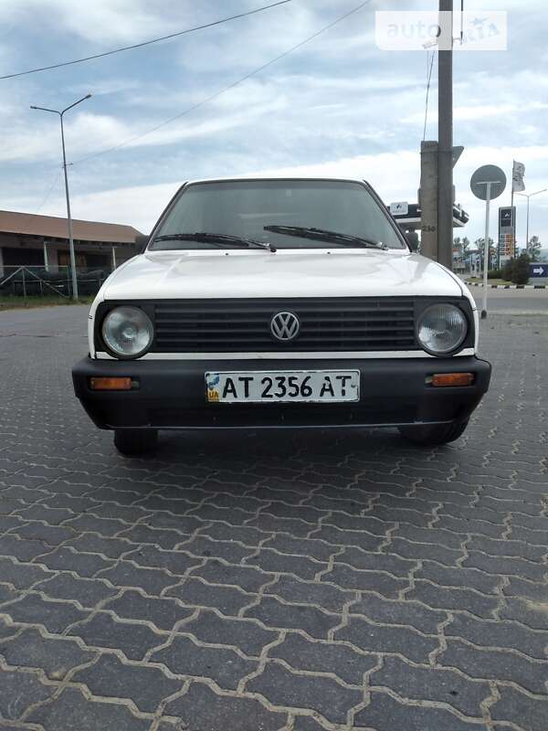 Хэтчбек Volkswagen Golf 1987 в Надворной