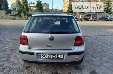 Хэтчбек Volkswagen Golf 2001 в Тернополе
