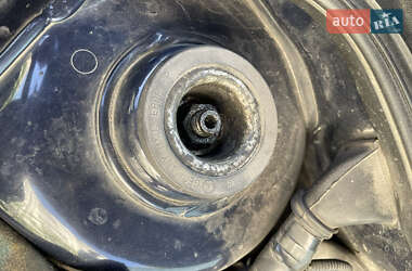 Універсал Volkswagen Golf 2002 в 