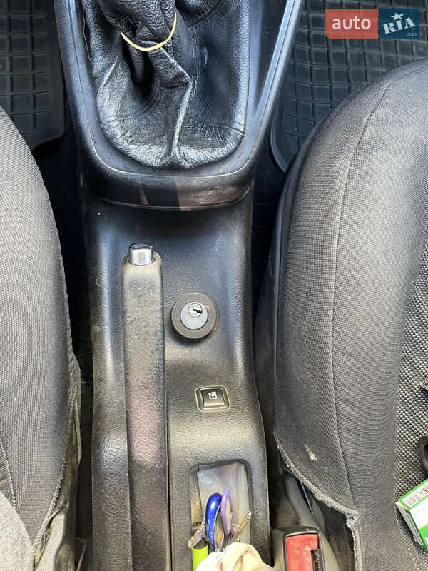 Универсал Volkswagen Golf 2002 в Киеве фото 20 Универсал Volkswagen Golf 2002 в Киеве