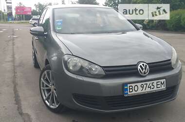 Хэтчбек Volkswagen Golf 2009 в Тернополе