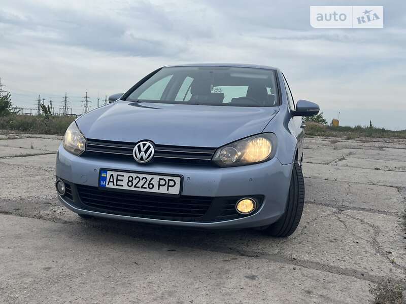 Хэтчбек Volkswagen Golf 2009 в Николаеве