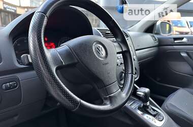 Універсал Volkswagen Golf 2009 в Хмельницькому