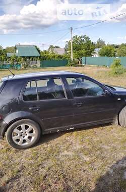 Хэтчбек Volkswagen Golf 2003 в Вараше