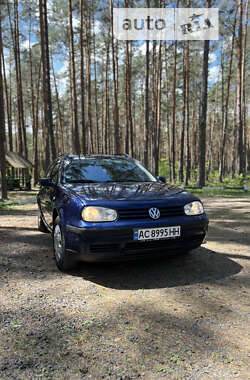 Универсал Volkswagen Golf 2000 в 