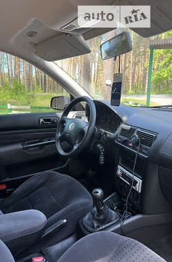 Универсал Volkswagen Golf 2000 в 