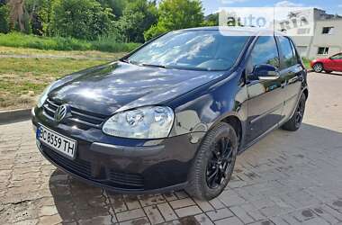 Хетчбек Volkswagen Golf 2005 в Львові