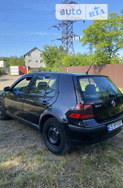 Хэтчбек Volkswagen Golf 2002 в Черновцах