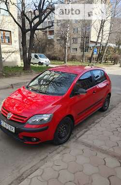 Хетчбек Volkswagen Golf 2008 в Чернівцях