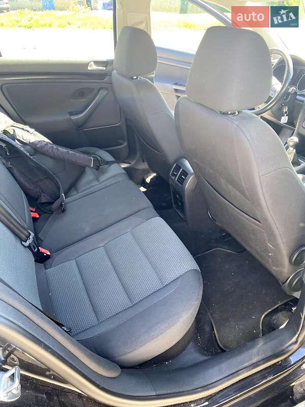 Универсал Volkswagen Golf 2011 в Полтаве