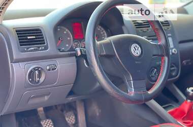 Хэтчбек Volkswagen Golf 2008 в Николаеве