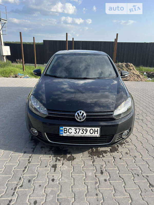 Хэтчбек Volkswagen Golf 2009 в Львове