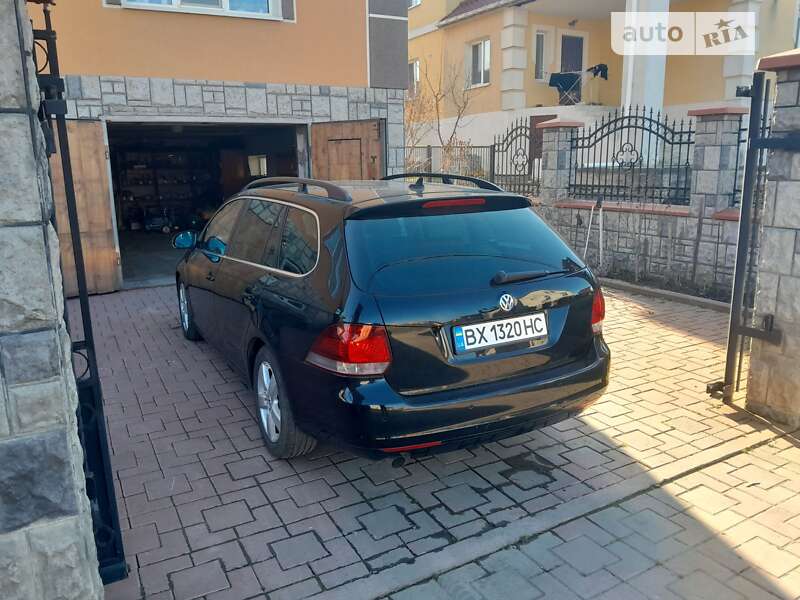 Универсал Volkswagen Golf 2010 в Хмельницком